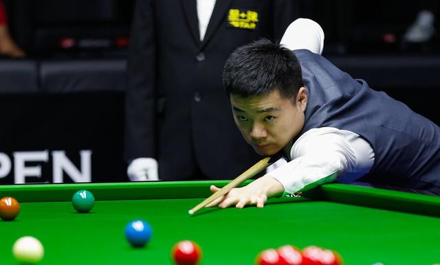 他不断助攻 他不断助攻