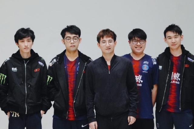 加强防守 加强防守