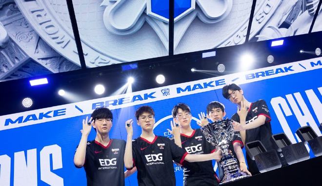 的中场掌控 的中场掌控