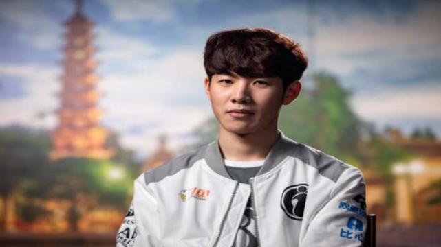 也进一步暴 也进一步暴