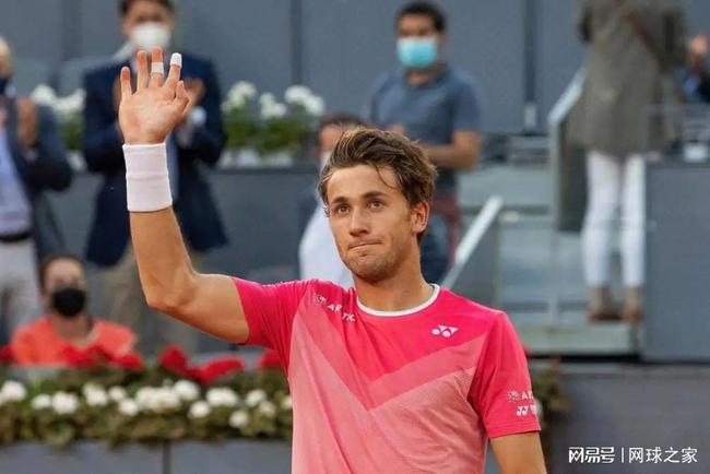 是巨大的 是巨大的