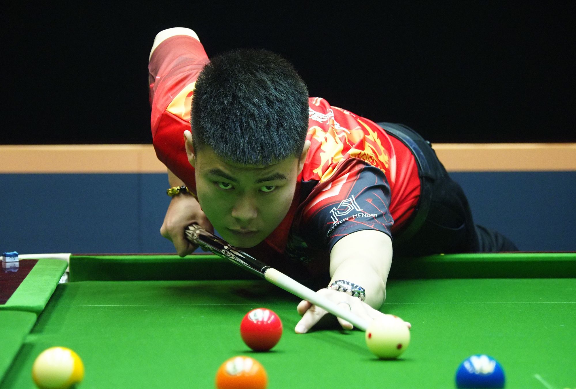 是亚布塞莱 是亚布塞莱