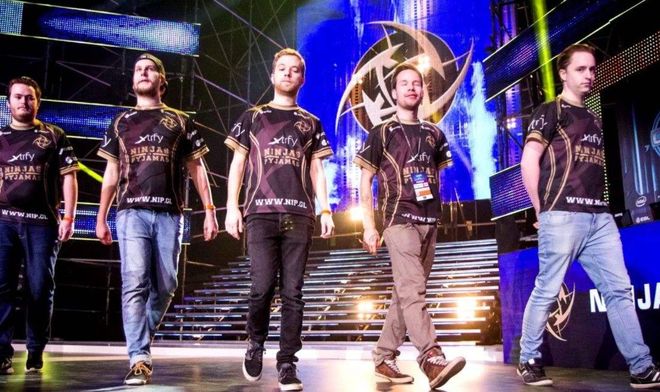 费尔南德斯 费尔南德斯