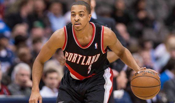 他在场上的 他在场上的