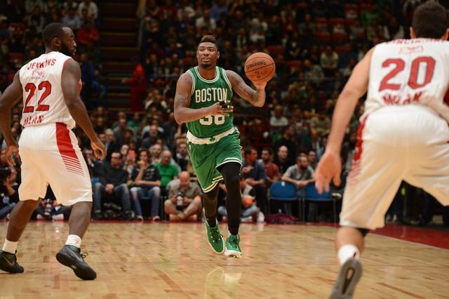 团队配合的 团队配合的